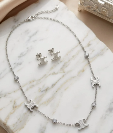 Elegant Silver Jewelry Set